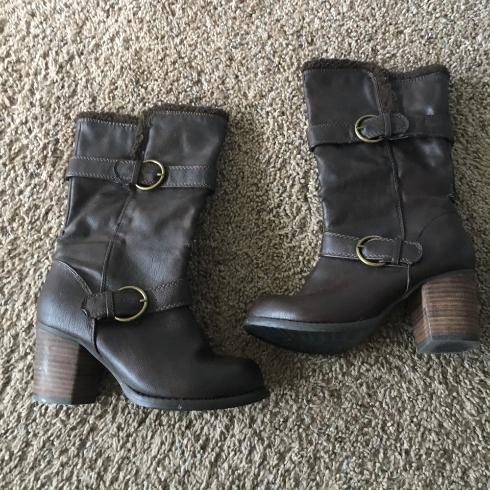 Women’s heeled boots